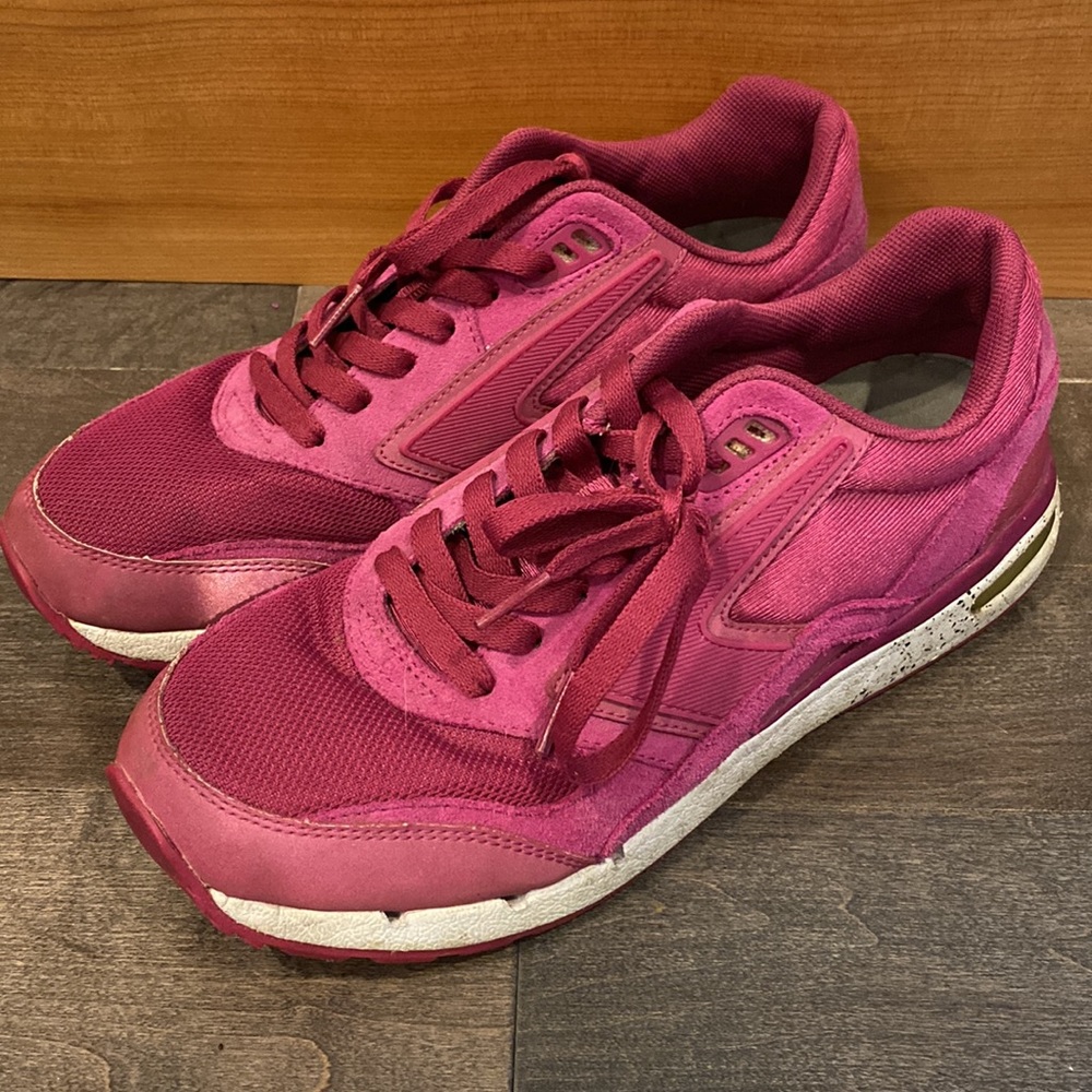 Brooks Fusion Womens Heritage shoe size 9
